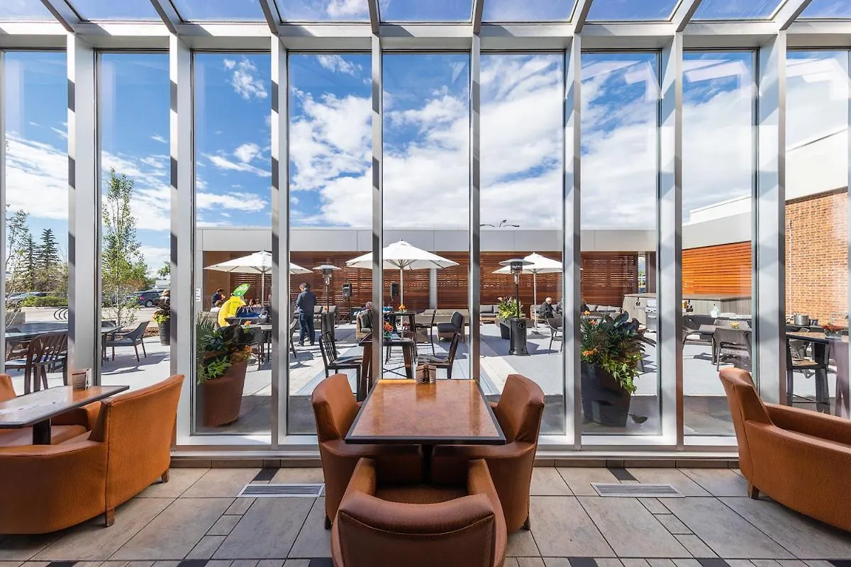 Hotel Blackfoot YYC