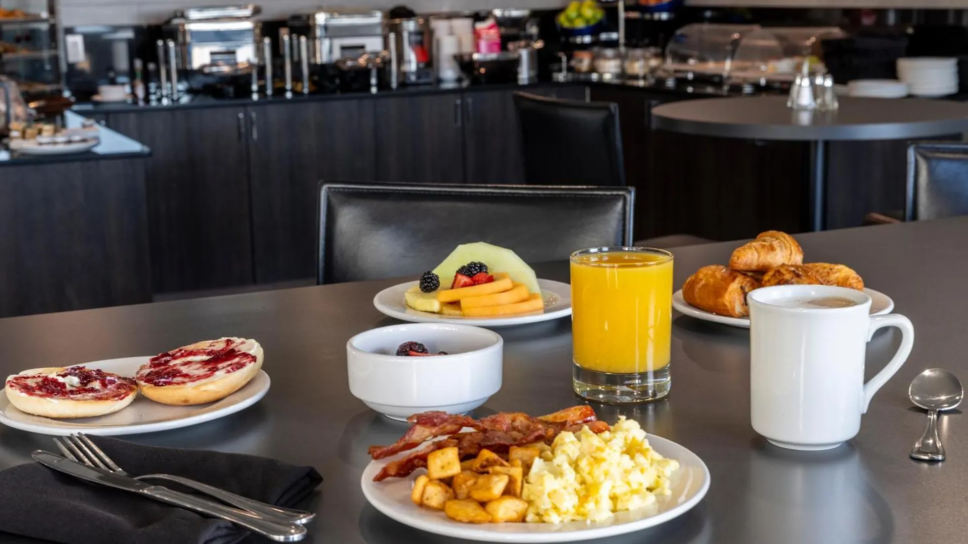 Hotel Blackfoot Calgary